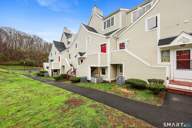 173 Russo Avenue 408, East Haven, CT 06513