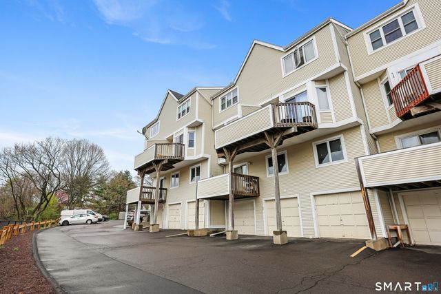 173 Russo Avenue 408, East Haven, CT 06513