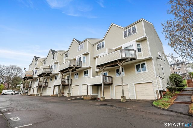 173 Russo Avenue 408, East Haven, CT 06513