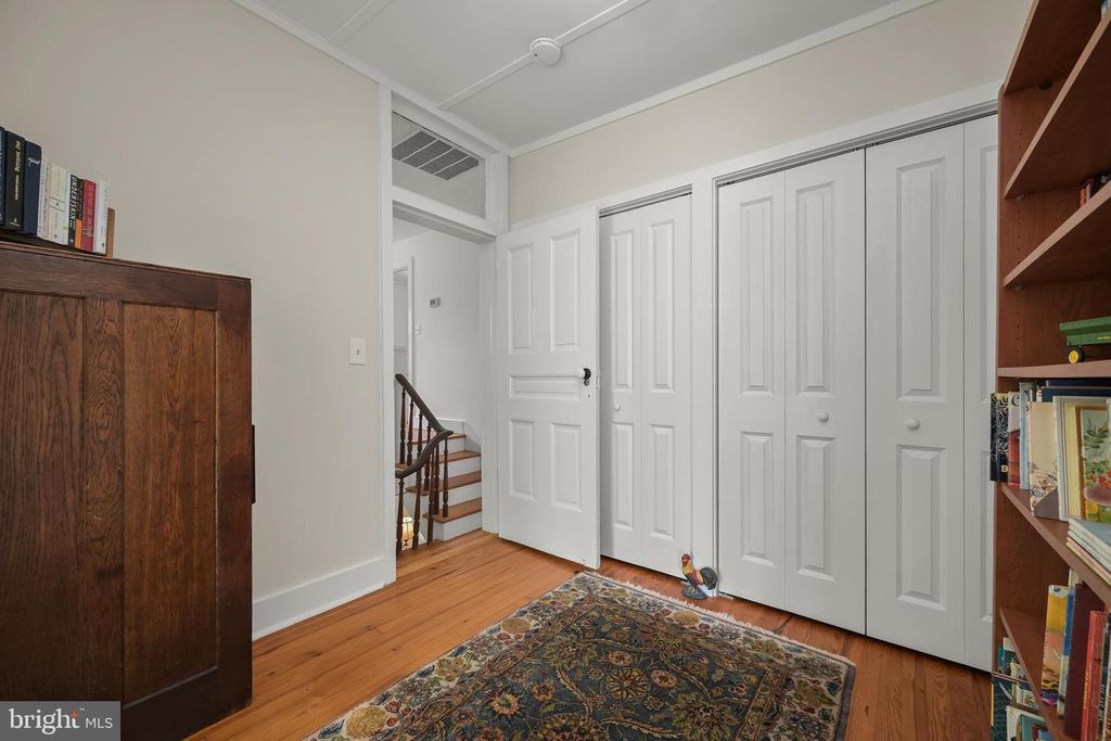 Image 21 of property listing at 21901 NEW HAMPSHIRE AVE, Brookeville, MD 20833