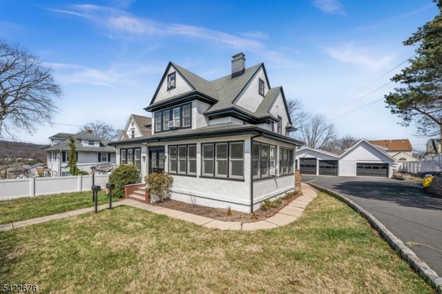56 S Mountain Ave, Cedar Grove Twp., NJ 07009