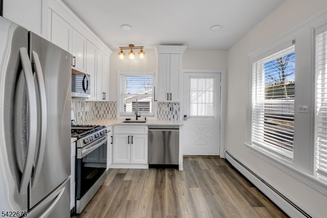 56 S Mountain Ave, Cedar Grove Twp., NJ 07009