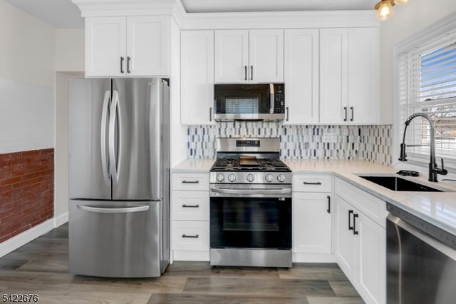 56 S Mountain Ave, Cedar Grove Twp., NJ 07009