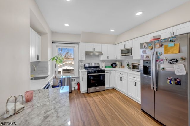 56 S Mountain Ave, Cedar Grove Twp., NJ 07009