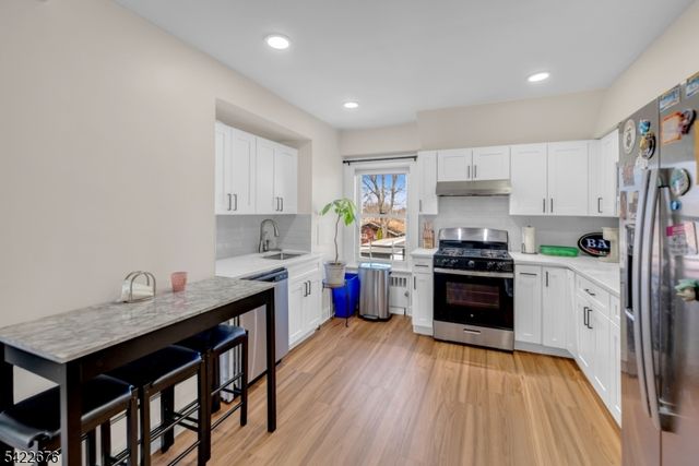 56 S Mountain Ave, Cedar Grove Twp., NJ 07009