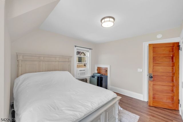 56 S Mountain Ave, Cedar Grove Twp., NJ 07009