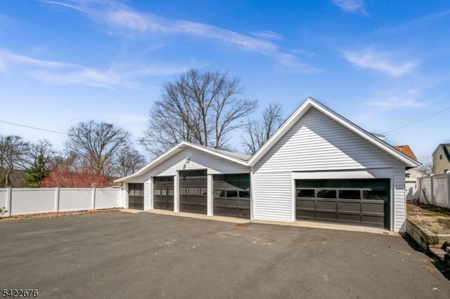 56 S Mountain Ave, Cedar Grove Twp., NJ 07009