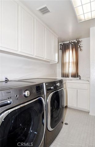 62 Autumn, Irvine, CA 92602