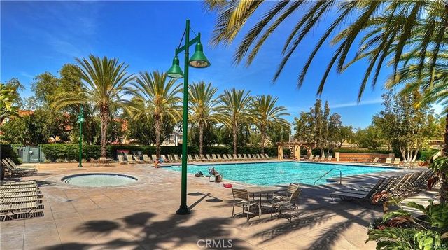 62 Autumn, Irvine, CA 92602