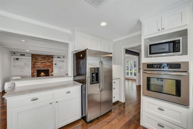 10026 Overbrook Lane, Houston, TX 77042