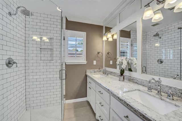 10026 Overbrook Lane, Houston, TX 77042