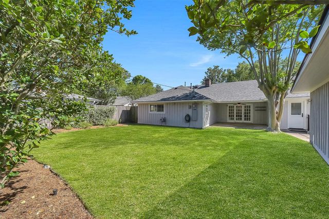 10026 Overbrook Lane, Houston, TX 77042