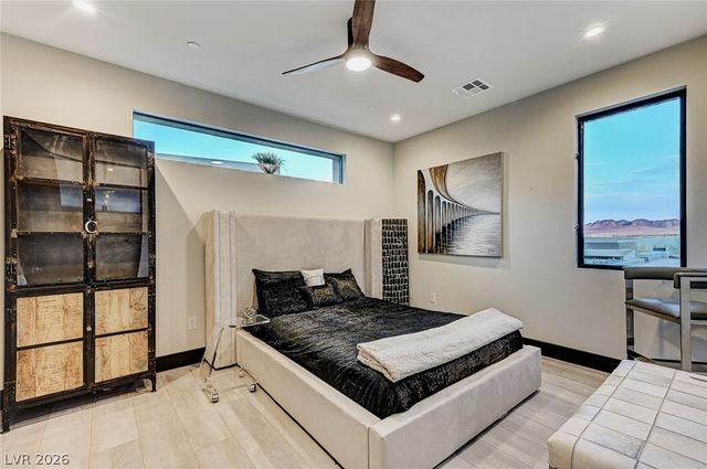 5 HIGHLAND COVE Lane, Henderson, NV 89011