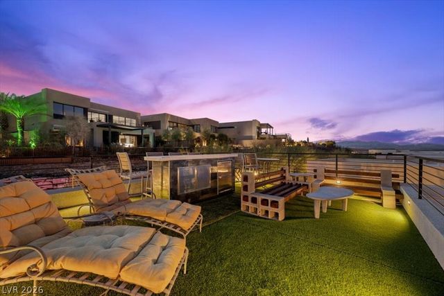 5 HIGHLAND COVE Lane, Henderson, NV 89011