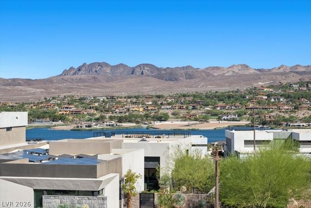 5 HIGHLAND COVE Lane, Henderson, NV 89011