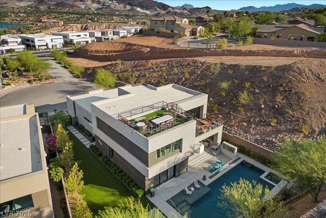 5 HIGHLAND COVE Lane, Henderson, NV 89011