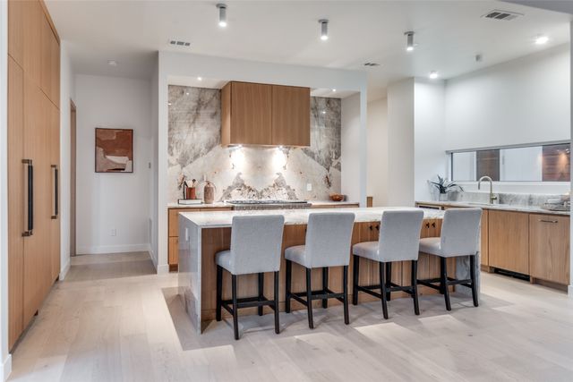 3821 Beechwood Lane, Dallas, TX 75220