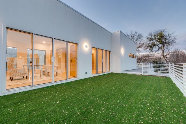 3821 Beechwood Lane, Dallas, TX 75220