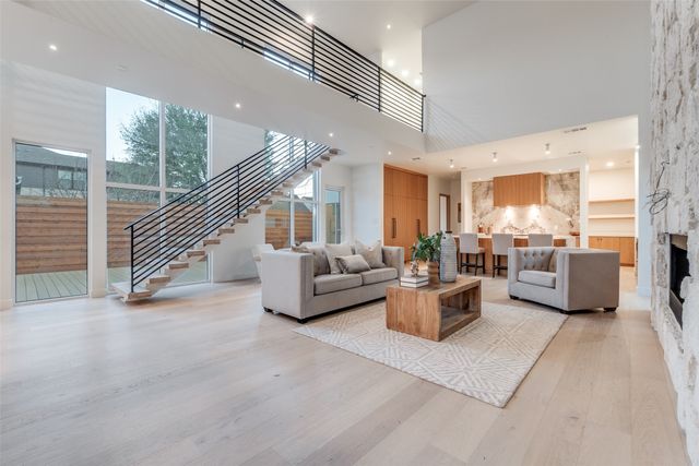 3821 Beechwood Lane, Dallas, TX 75220