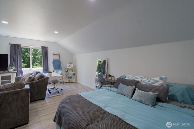 21050 Wildwood Place, Sedro Woolley, WA 98284