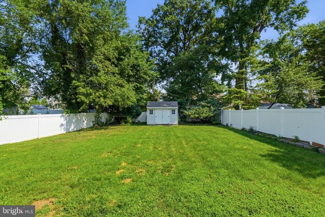 545 W KINGS HWY, Audubon, NJ 08106