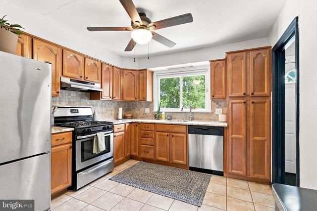 545 W KINGS HWY, Audubon, NJ 08106