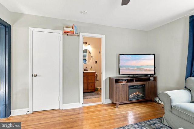 545 W KINGS HWY, Audubon, NJ 08106