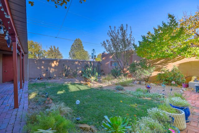 1716 Anderson Place SE, Albuquerque, NM 87108