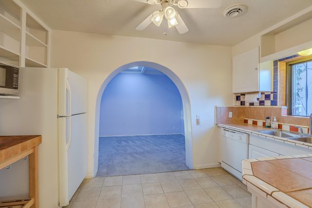 1716 Anderson Place SE, Albuquerque, NM 87108