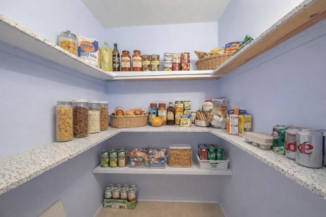 1716 Anderson Place SE, Albuquerque, NM 87108