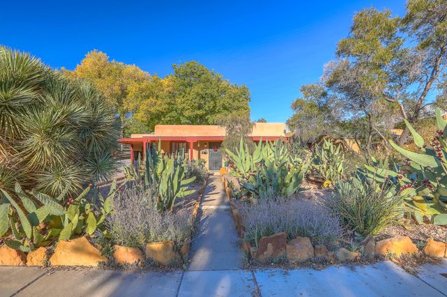 1716 Anderson Place SE, Albuquerque, NM 87108