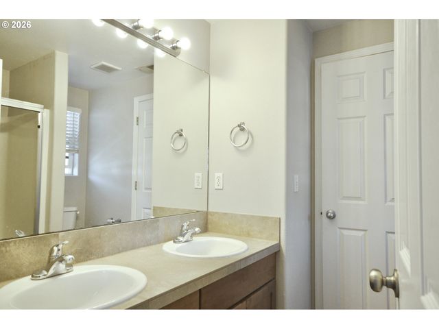 20583 Sw TESORO Ct, Beaverton, OR 97003