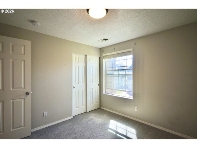 20583 Sw TESORO Ct, Beaverton, OR 97003