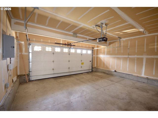 20583 Sw TESORO Ct, Beaverton, OR 97003