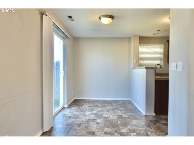 20583 Sw TESORO Ct, Beaverton, OR 97003