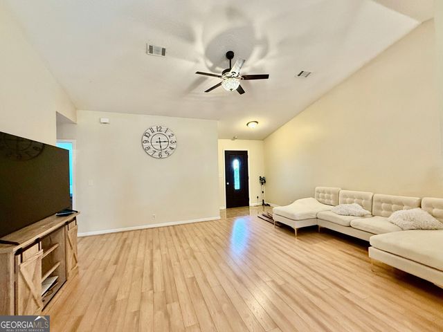 100 Bluebell Drive, Kingsland, GA 31548