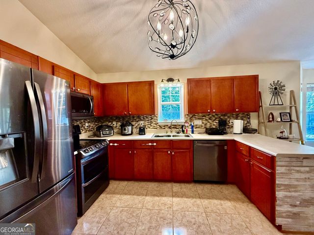 100 Bluebell Drive, Kingsland, GA 31548