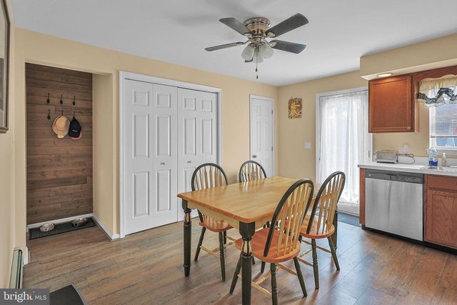 431 CENTER AVE, Jim Thorpe, PA 18229