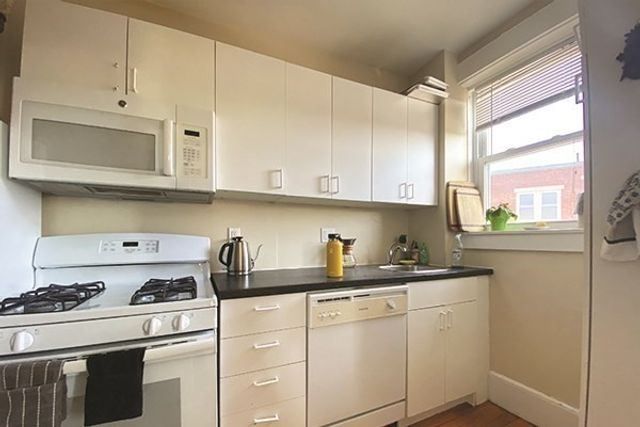 257 Washington St 16, Salem, MA 01970