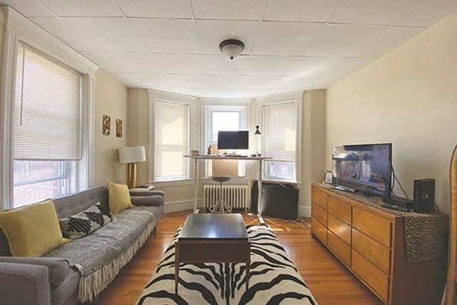 257 Washington St 16, Salem, MA 01970