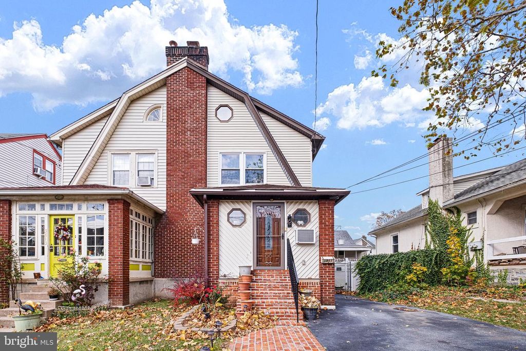 3811 BERRY AVE, Drexel Hill, PA 19026
