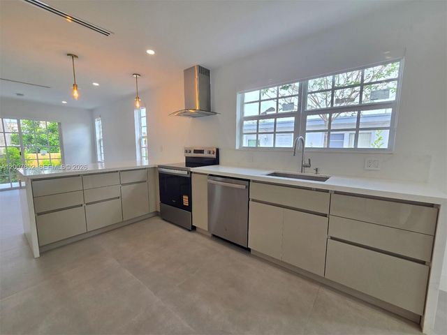 4008 Greenwood Ave, West Palm Beach, FL 33407