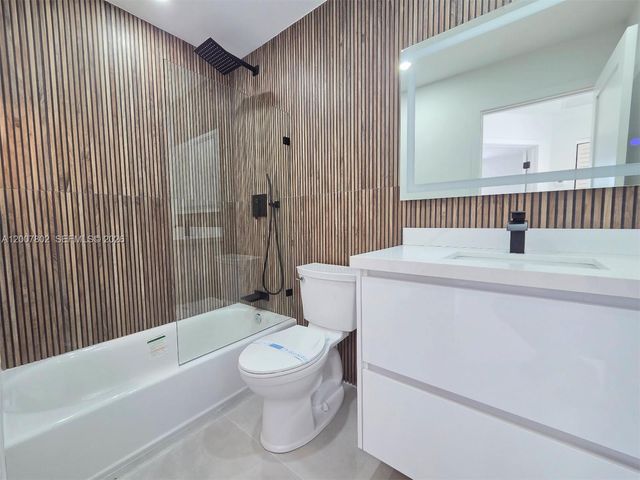 4008 Greenwood Ave, West Palm Beach, FL 33407