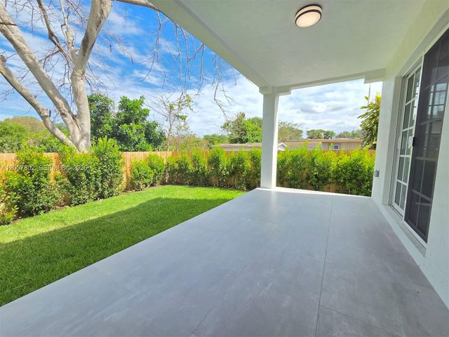 4008 Greenwood Ave, West Palm Beach, FL 33407