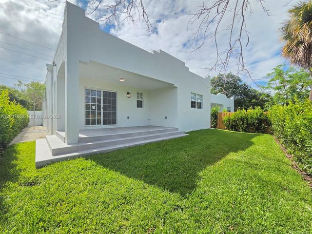4008 Greenwood Ave, West Palm Beach, FL 33407