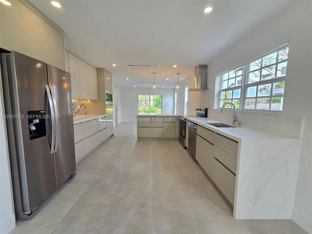 4008 Greenwood Ave, West Palm Beach, FL 33407