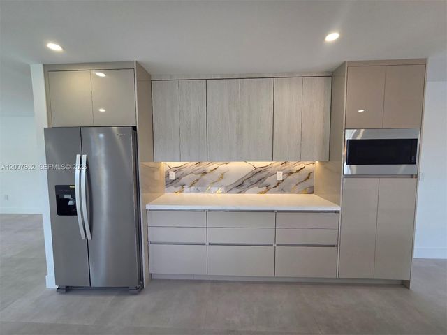 4008 Greenwood Ave, West Palm Beach, FL 33407