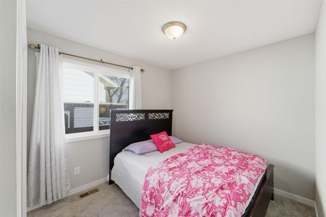 1311 E 25th Court, Des Moines, IA 50317