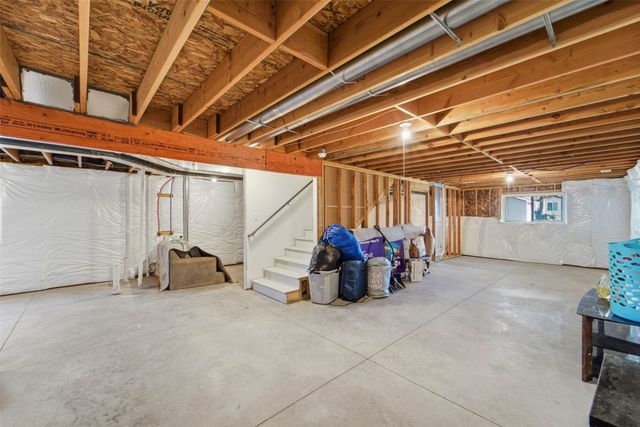 1311 E 25th Court, Des Moines, IA 50317