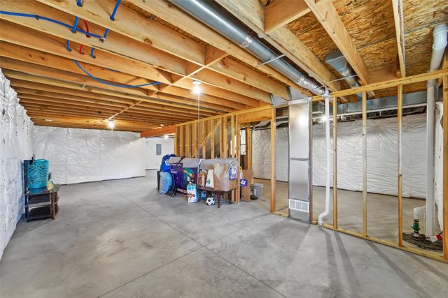 1311 E 25th Court, Des Moines, IA 50317